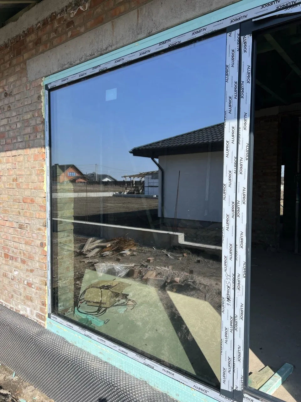 Алюмінієва світлопрозора конструкція на профілі Aluprof — APEX, Рівне