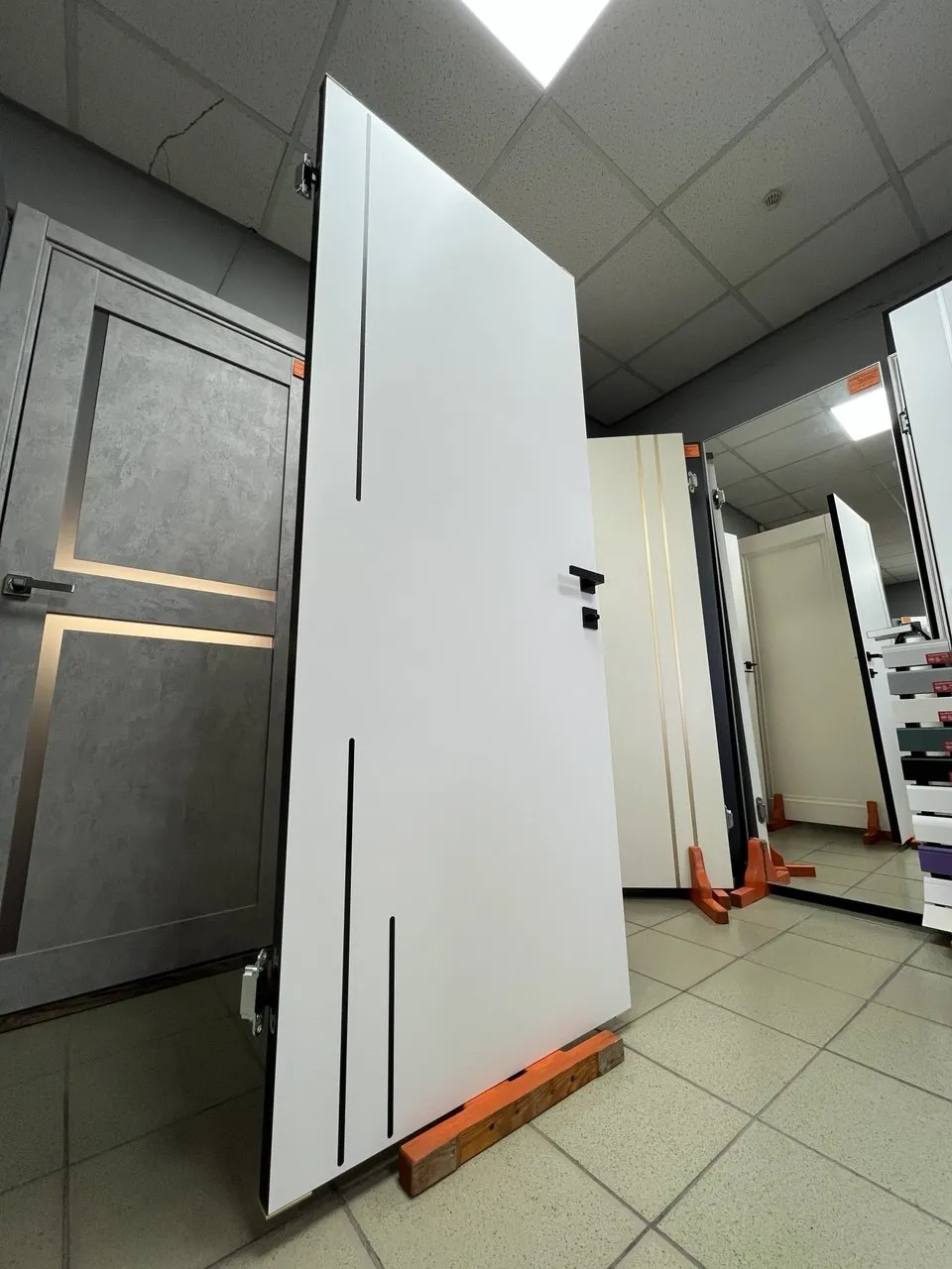 Розсувні міжкімнатні двері — APEX, Рівне